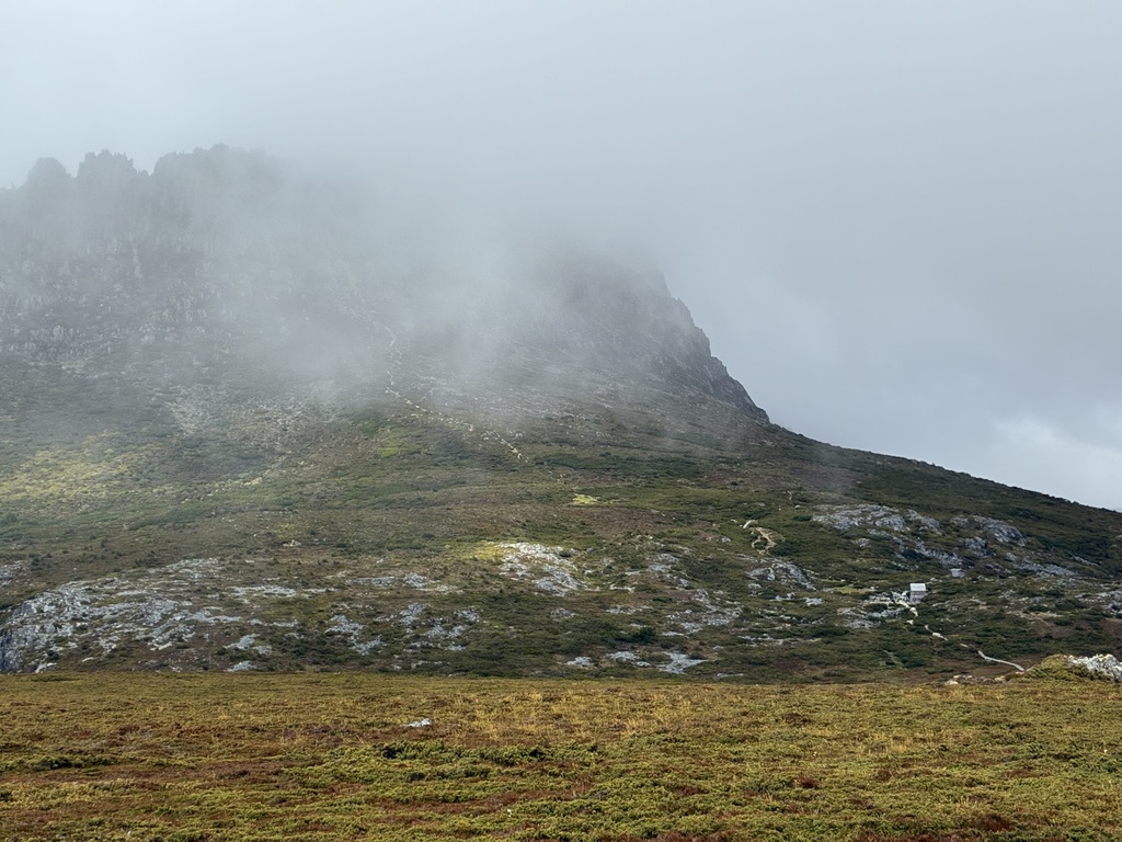 Kitchen Hut, and the approach to the back of Cradle Mountain.