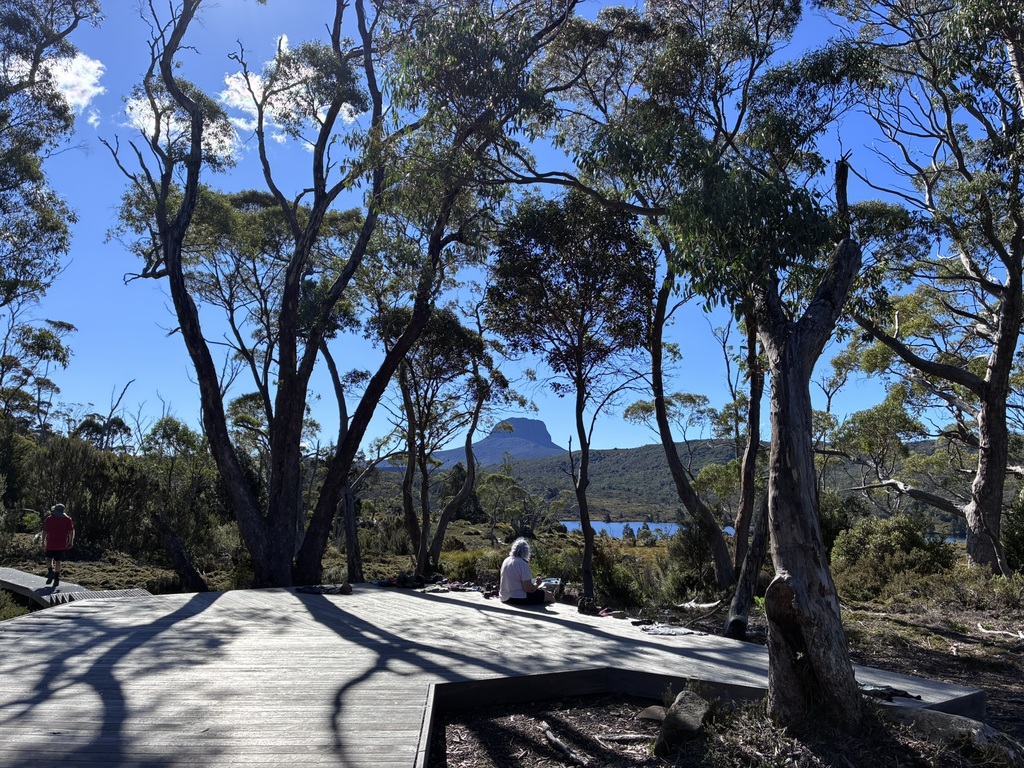 The view of Barn Bluff from Windemere Hut