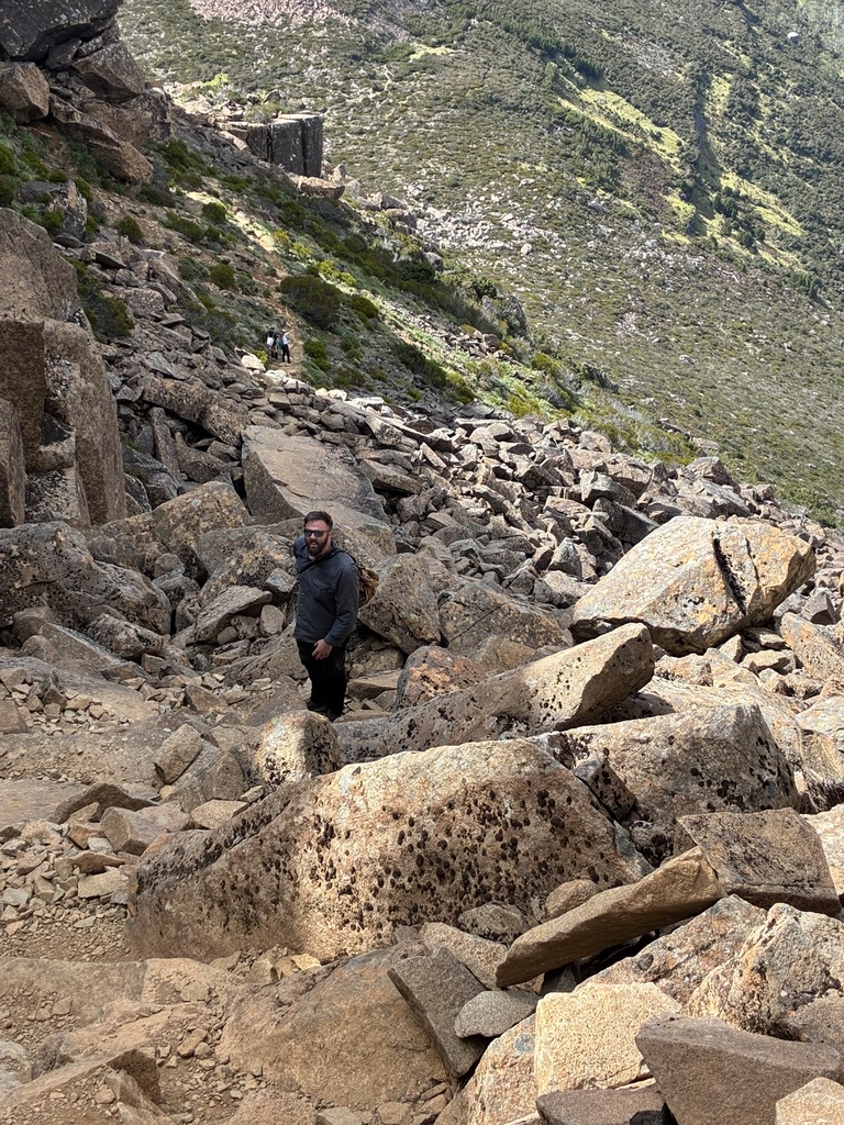 The approach is very steep and the legs are burning now.